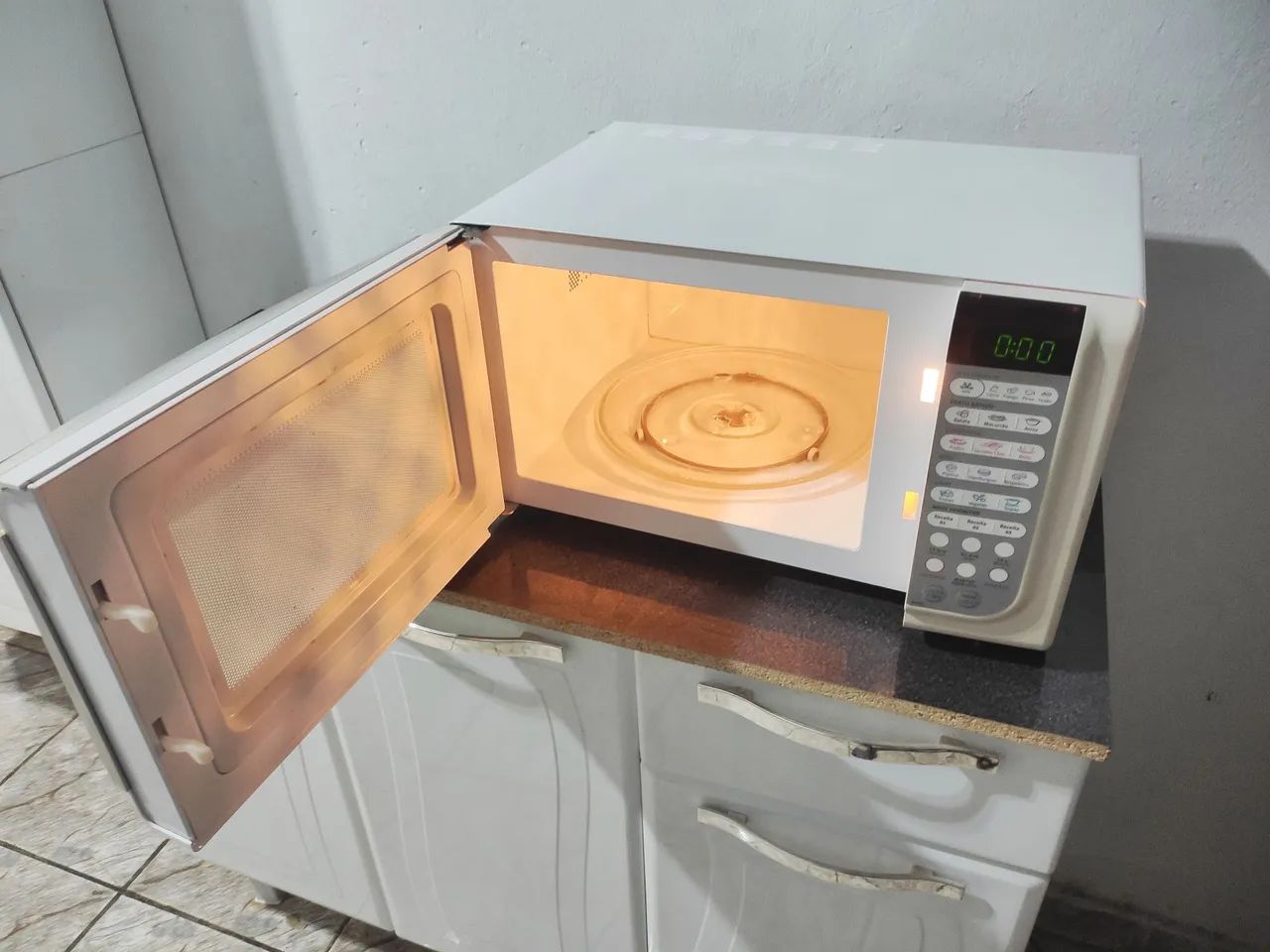 Microondas Electrolux 23 Litros  - Foto 4