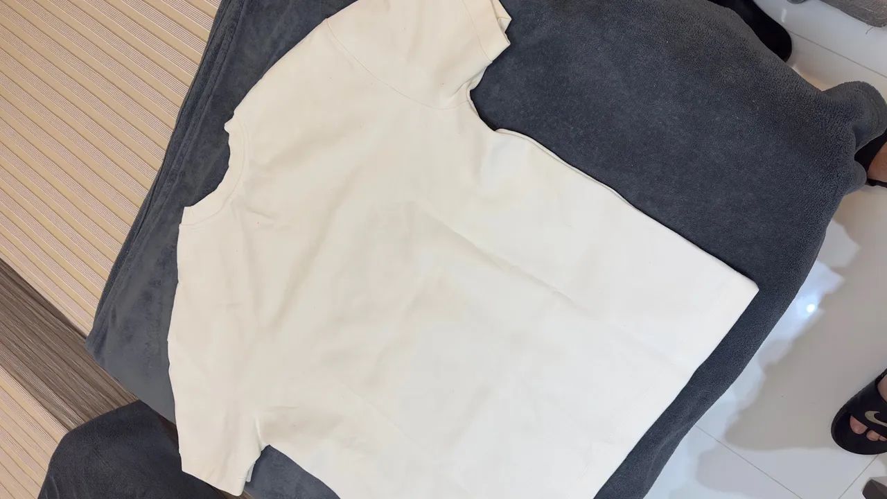 Camisas oversized branca, preta e cinza - Foto 2