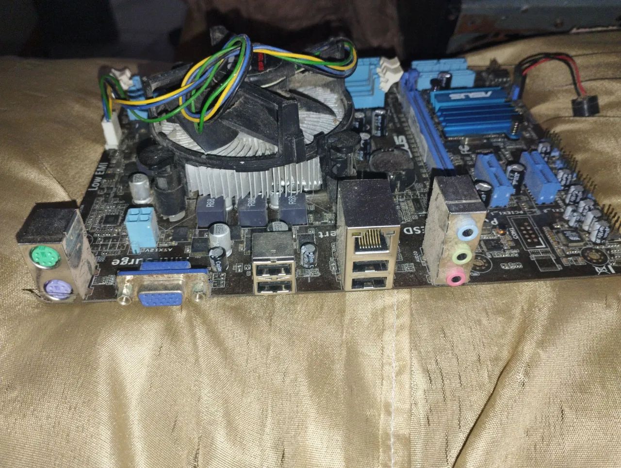 Placa mãe Asus p8h61 - Foto 3