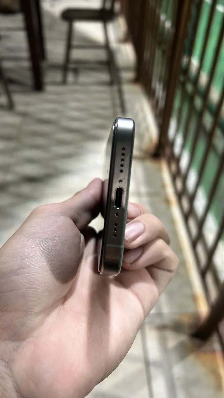 Iphone 15 pro 128 - Foto 5