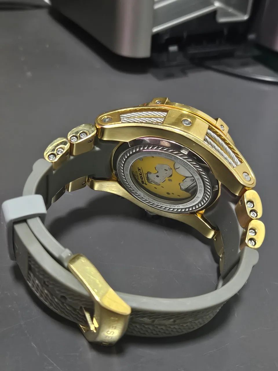 Relógio Invicta Bolt Zeus Reserve  - Foto 4