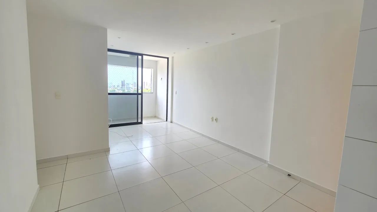 ALUGO APARTAMENTO COM 2/4 SENDO UM SUÍTE e COM VARANDA.  VALOR R$2.700,00 - Foto 4