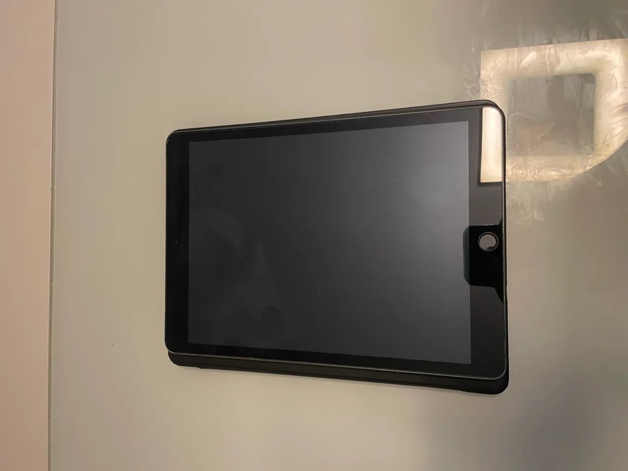 Apple iPad 9ª Geração 64GB Wi-Fi 10.2" Cinza-Espacial + Cap - Foto 3