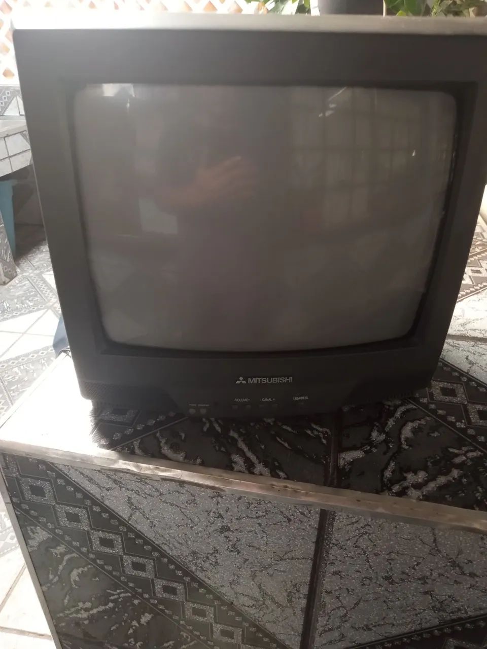 Tv 14 polegadas com conversor 