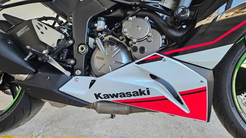 Kawasaki Zx-6r 636cc 2022 - 1511257886 | OLX