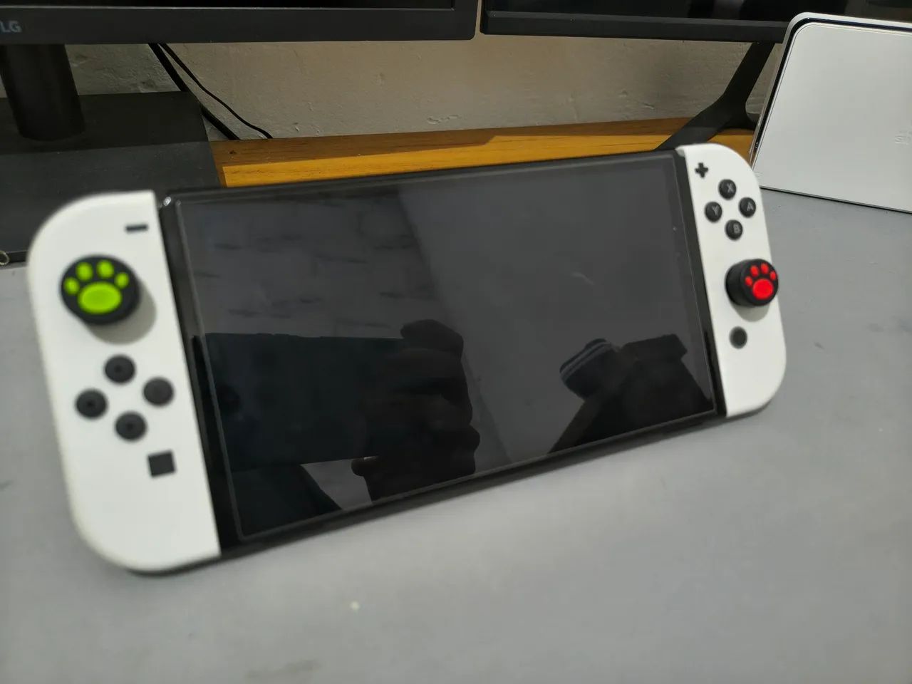 Nitendo Switch OLED + Pokemon Violet - Foto 3