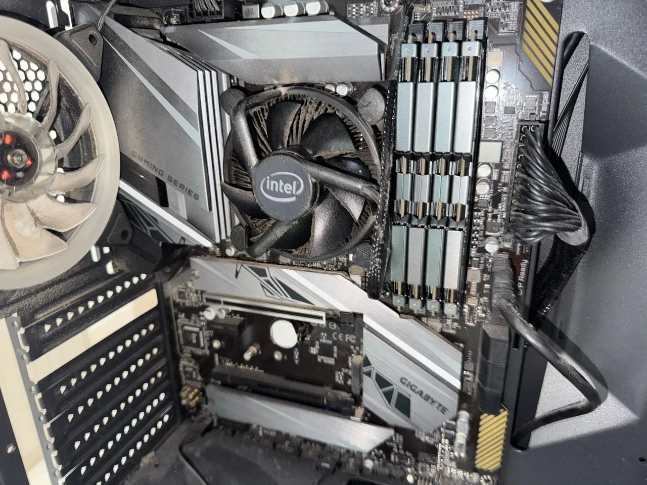 PC i7 10700F + Z590 + 32GB DDR4 (sem SSD e sem placa de vídeo) - Foto 4