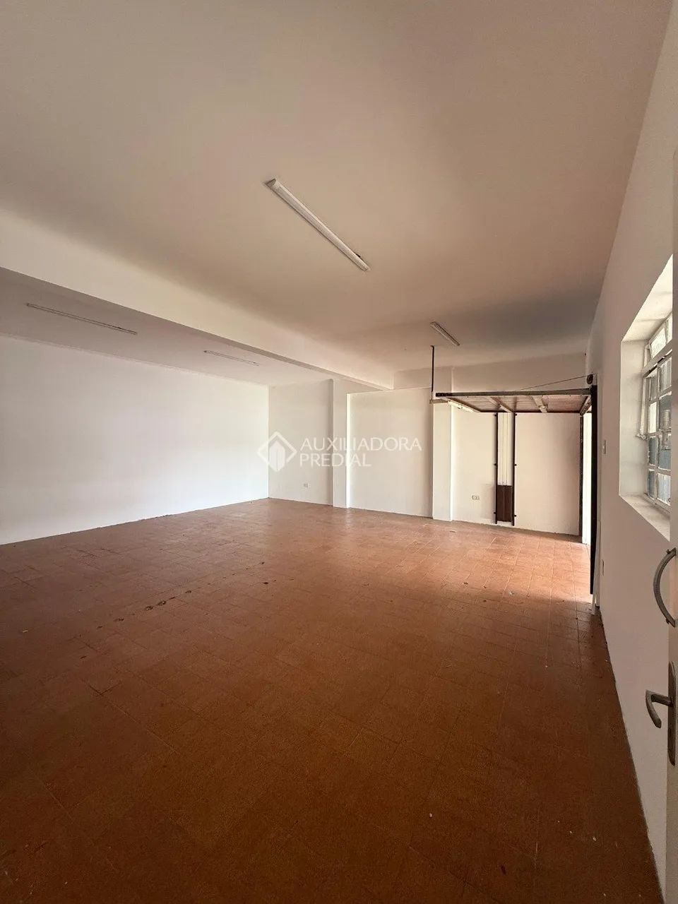 Casa Comercial com 231m² 3 dormitórios sendo 1 Suíte no bairro Campestre - Foto 2