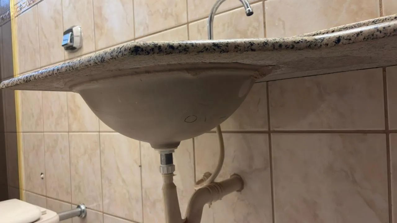 Pia com pedra 