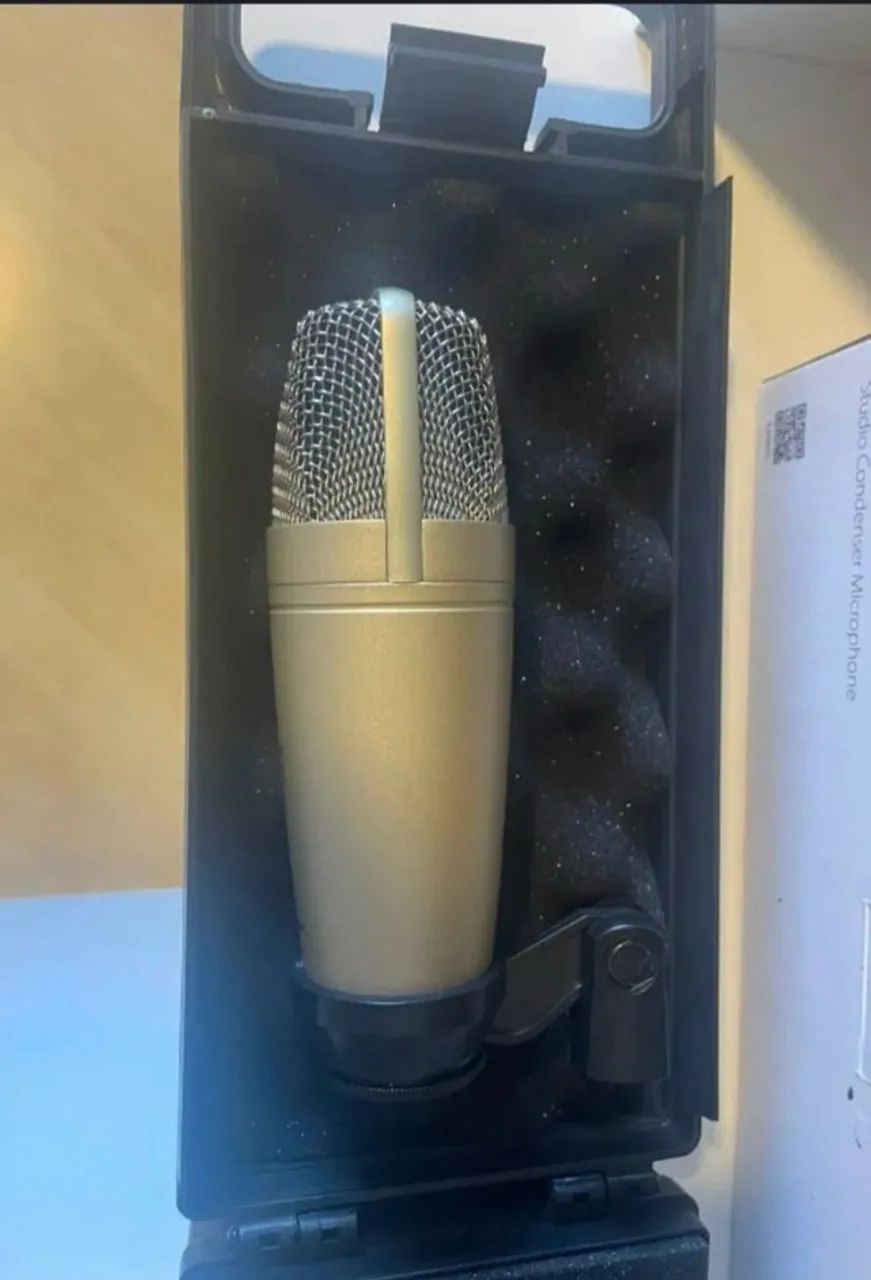 Microfone Condenser Behinger C-1 Studio Condenser com estojo