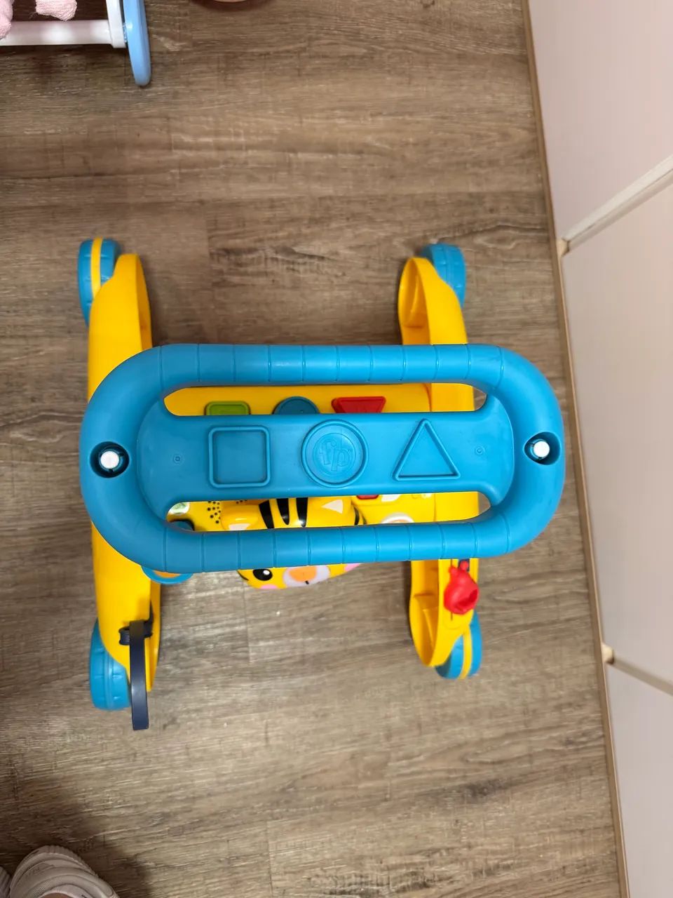  Fisher-Price Andador para Bebês de Dois Lados Primeiros Passos - Foto 3