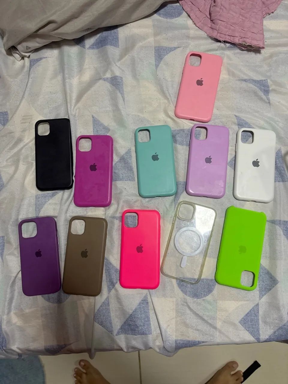Vende-se capinhas femininas do iPhone 11
