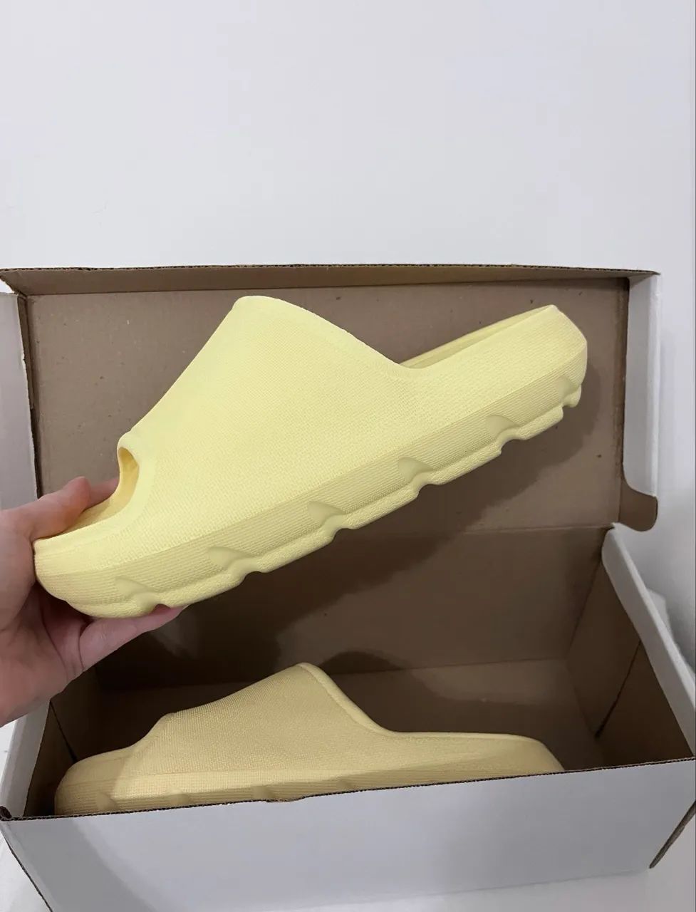 Chinelo nuvem oxer novo