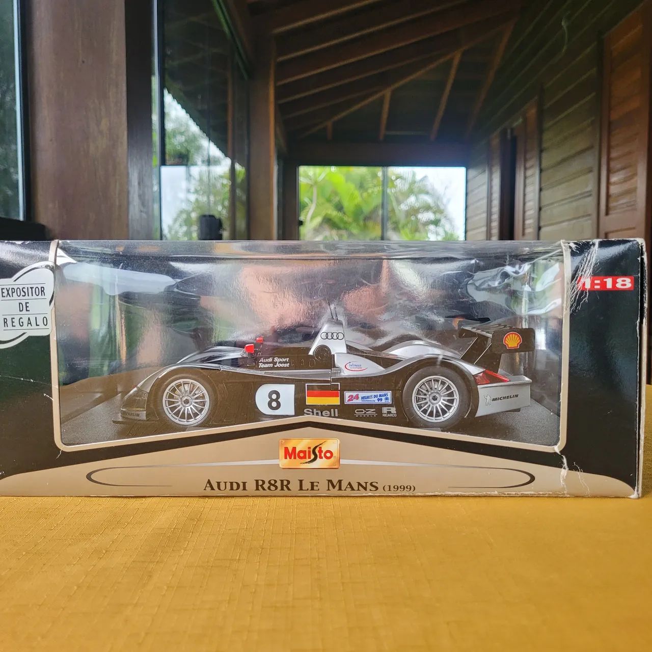 Miniatura Maisto 1:18 Audi 8R8 Le Mans 1999 - Hobbies e coleções