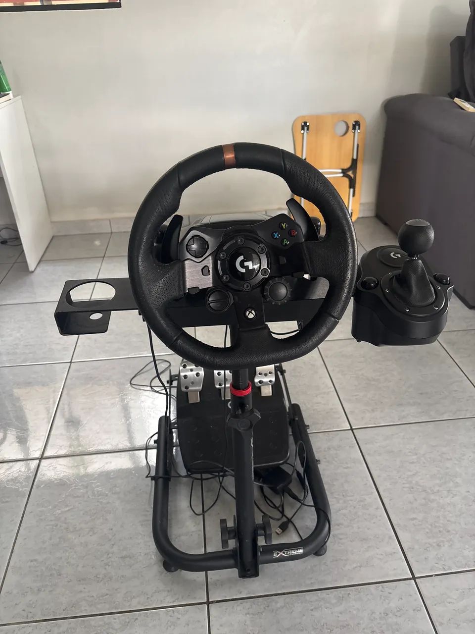 Volante Logitech g923 com câmbio e suporte de ferro