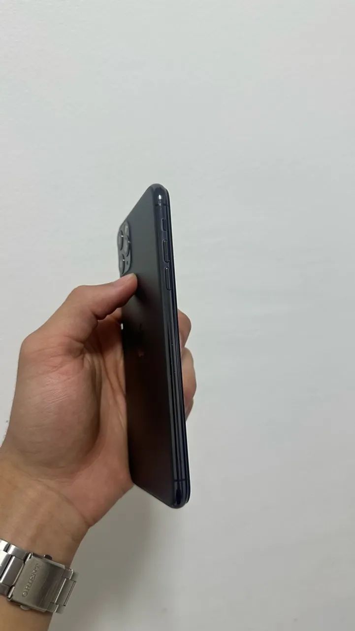 iPhone 11 Pro Max - pra sair hoje - Foto 3