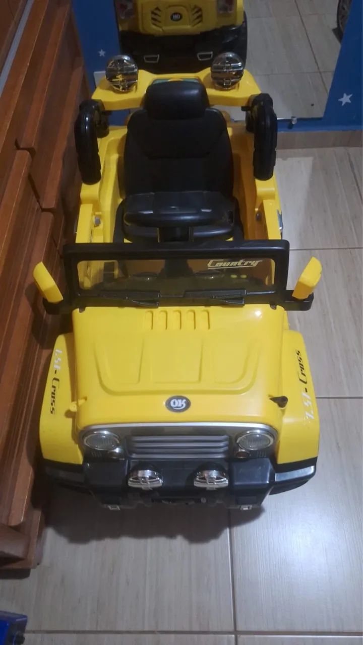 Carrinho elétrico infantil 12 v. 