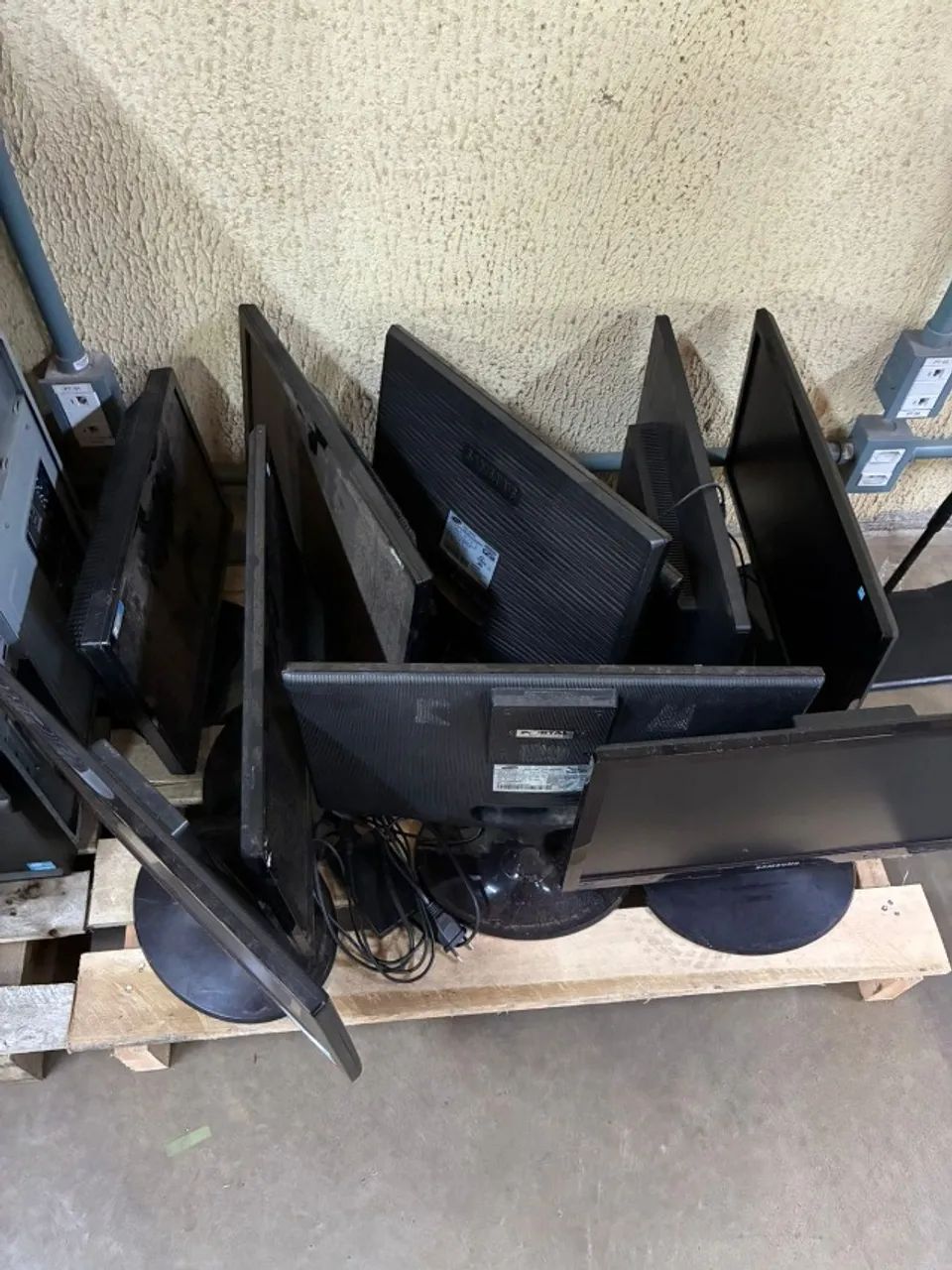 Monitor LCD 19" VGA 