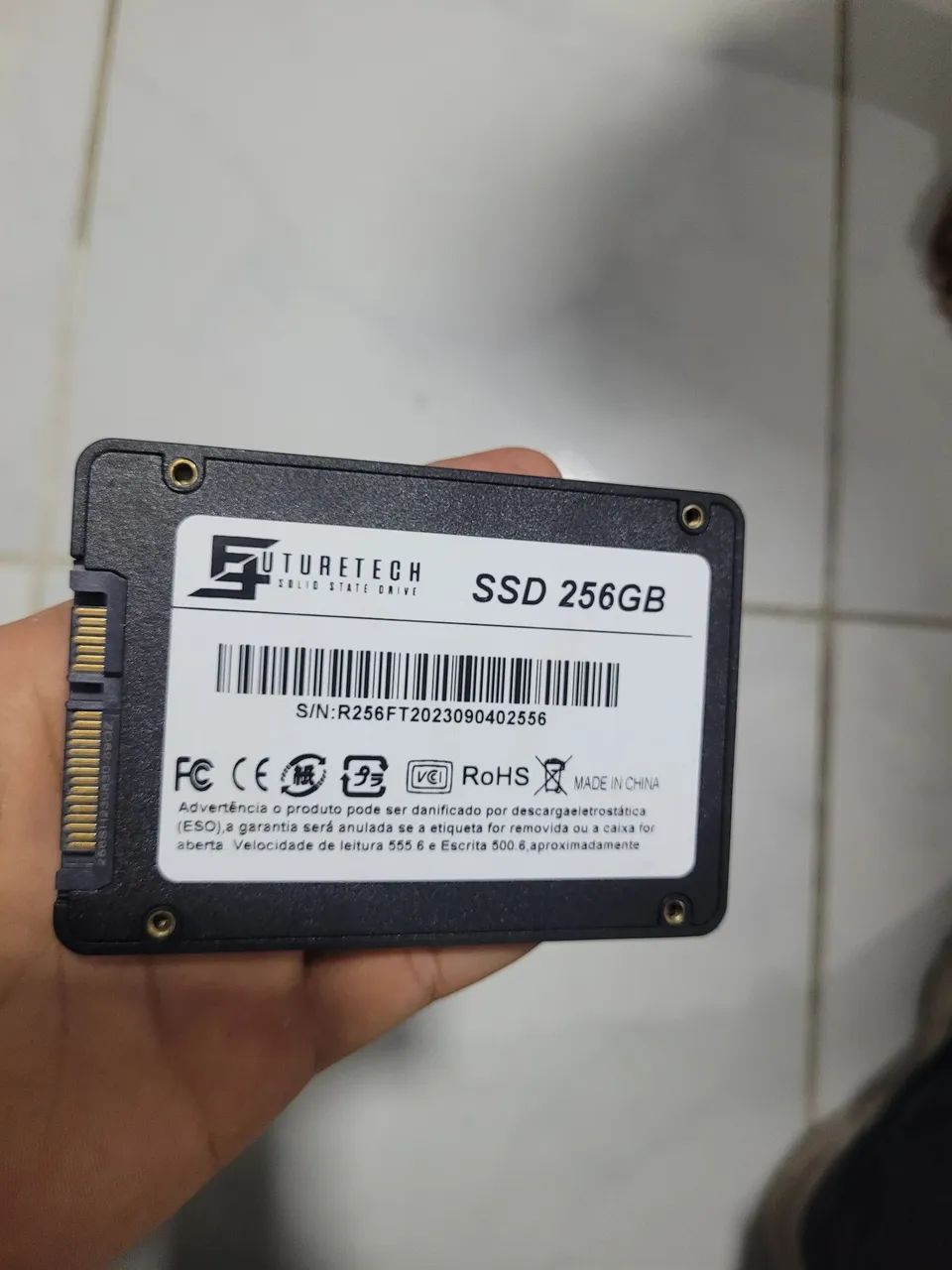 Win11 Office搭載 E540 メモリ9GB SSD256GB SSD SATA 256GB (com windows 11 e Office ativado) - Armazenamento