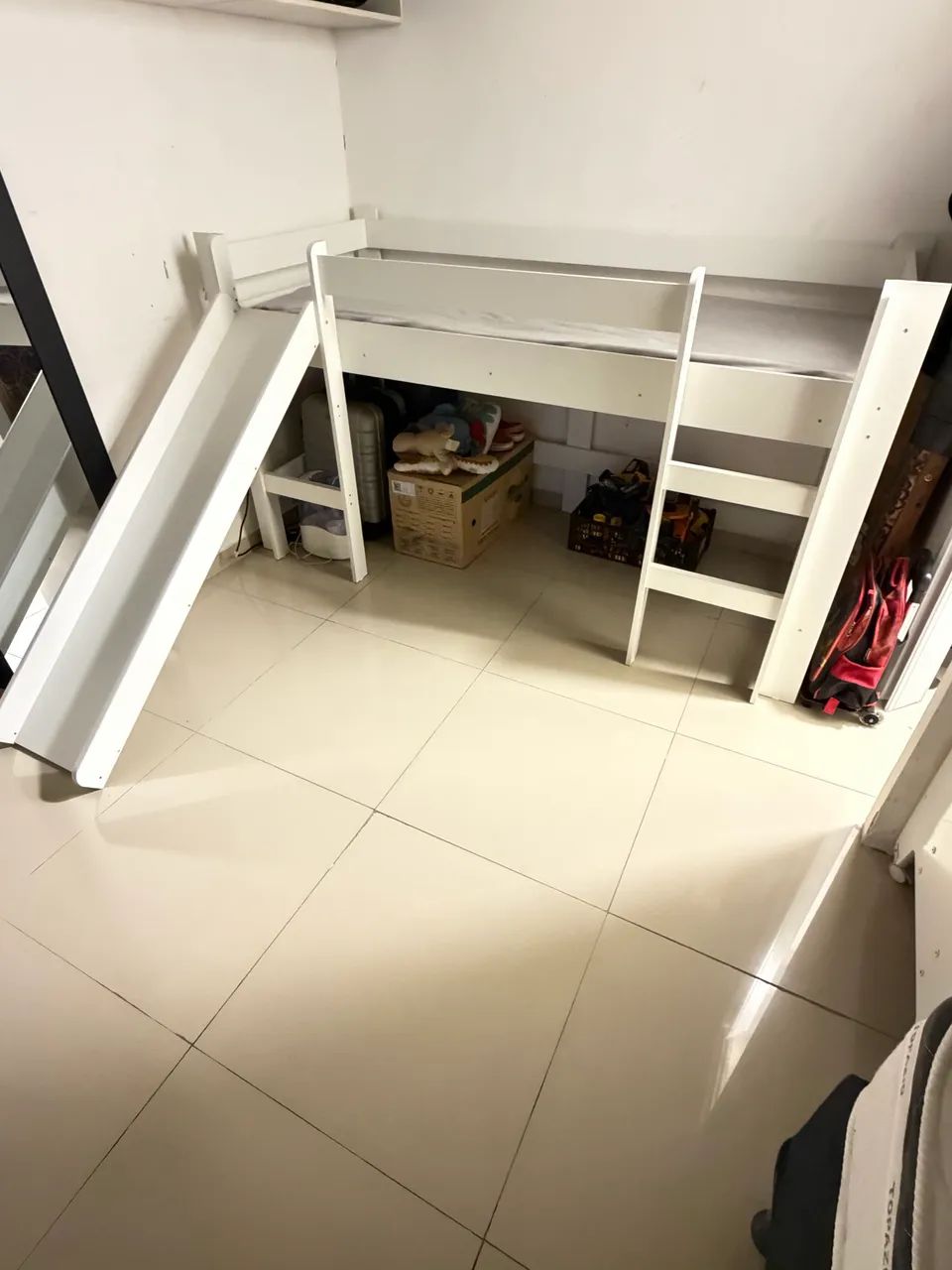 Cama infantil com escorregador - Foto 2