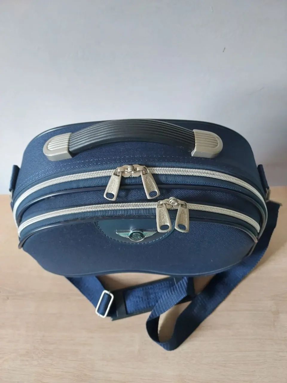 Frasqueira de viagem Santino - Impecável! - Foto 2