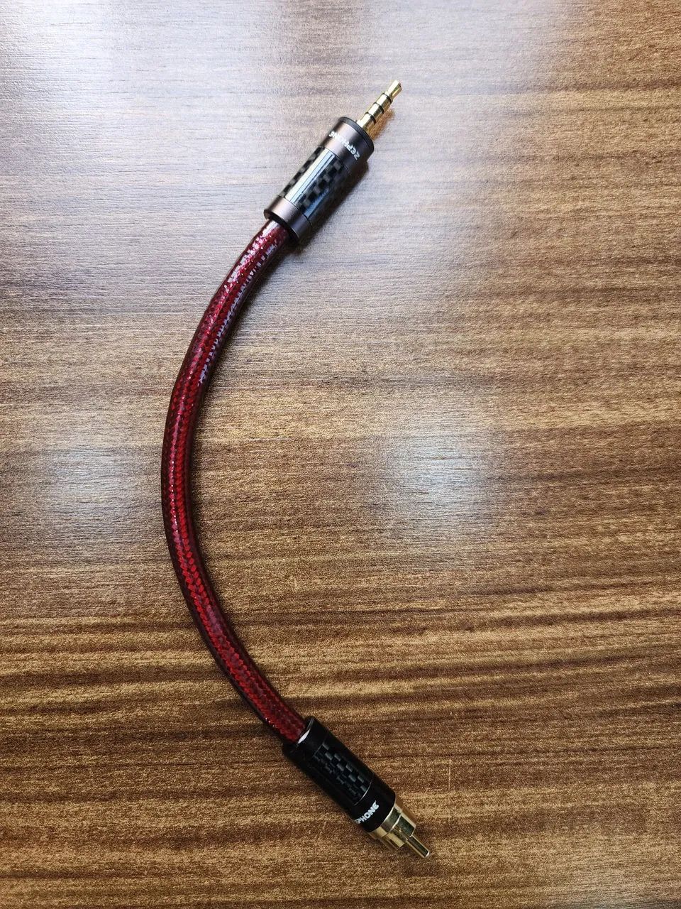 Cabo Coaxial Zephone Crimson