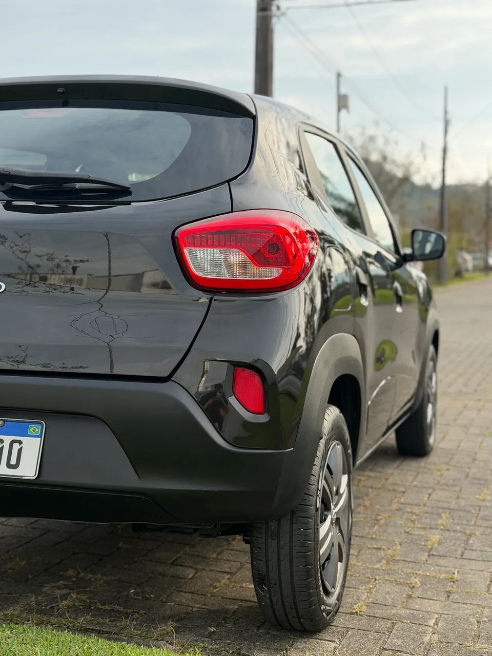 Renault Kwid Zen 1.0 Flex 12V 5P Mec. 2026 - Foto 2
