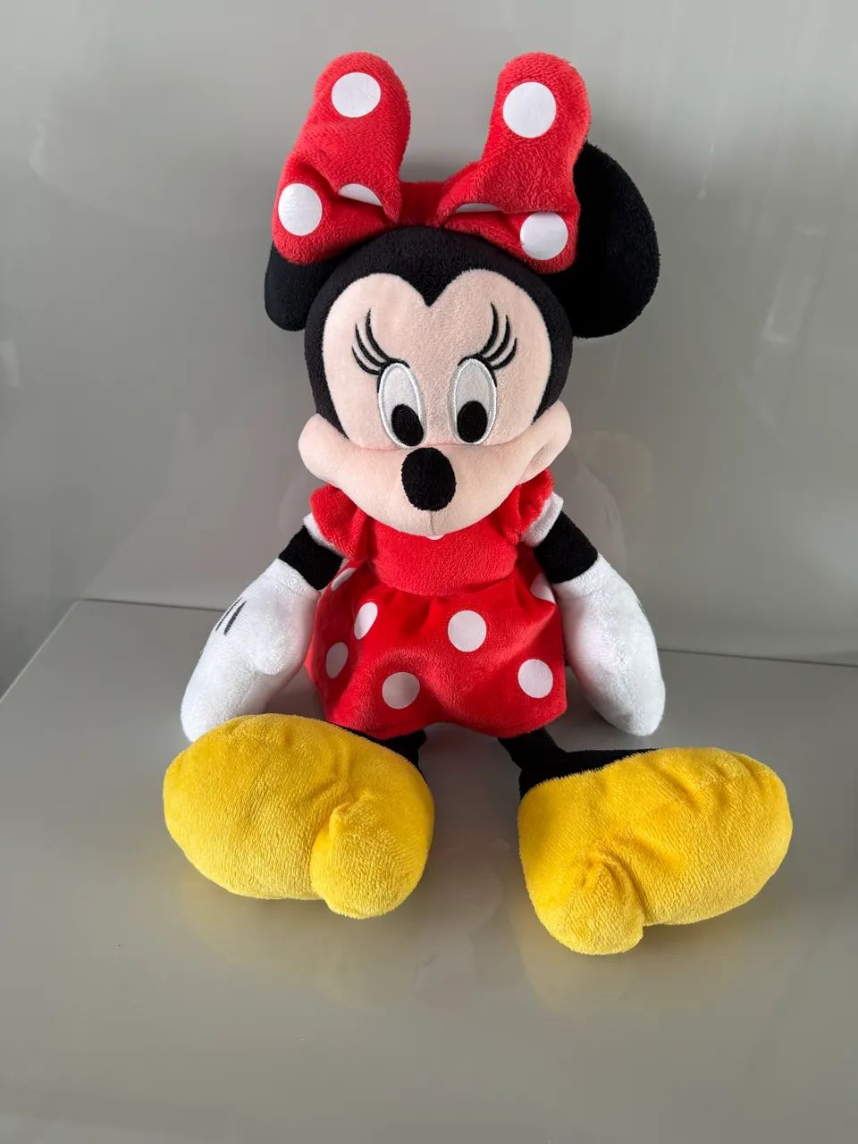 Minnie de pelúcia, original da Disney