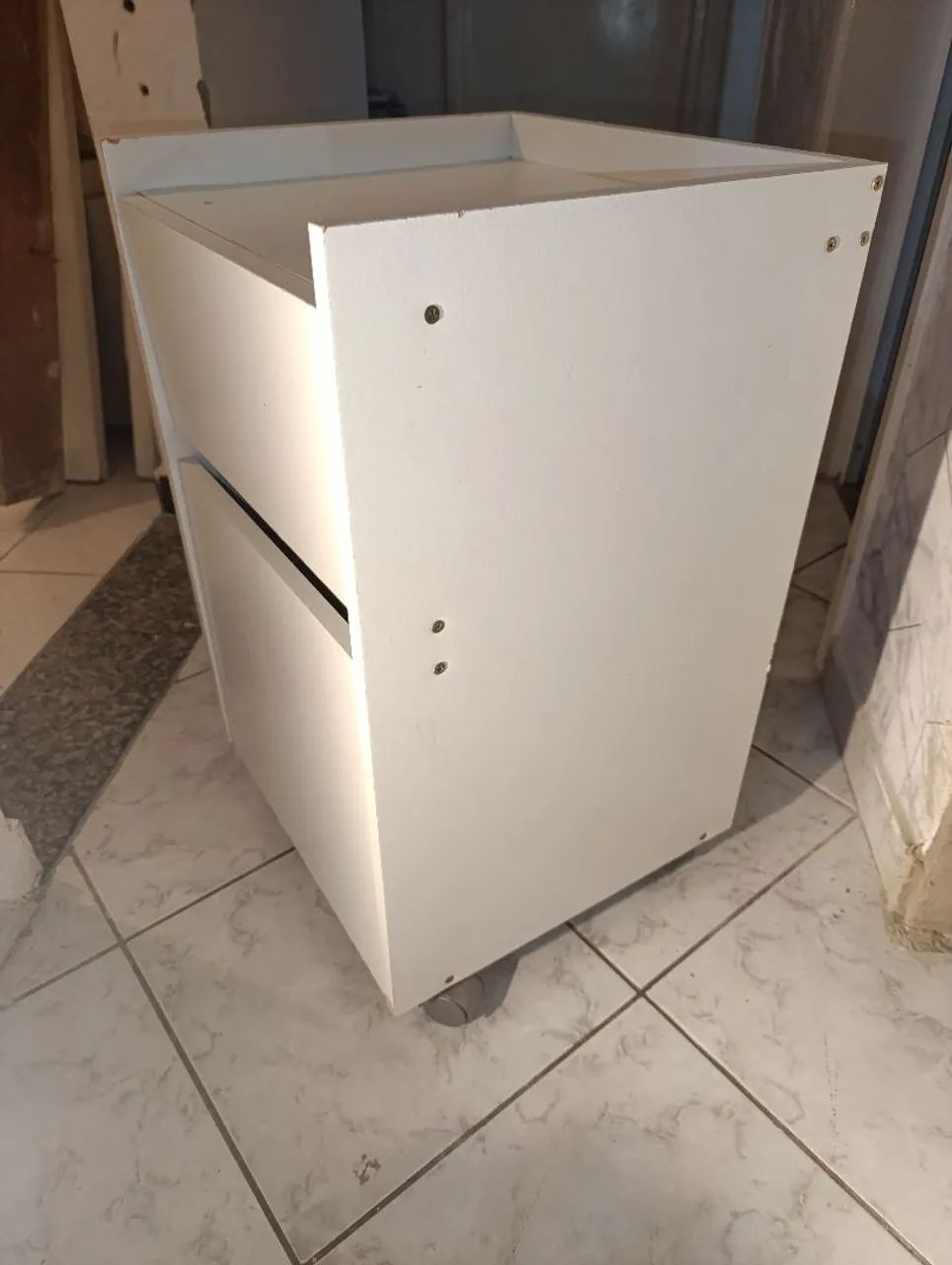 Armário de cabeceira novinho65570225006338121