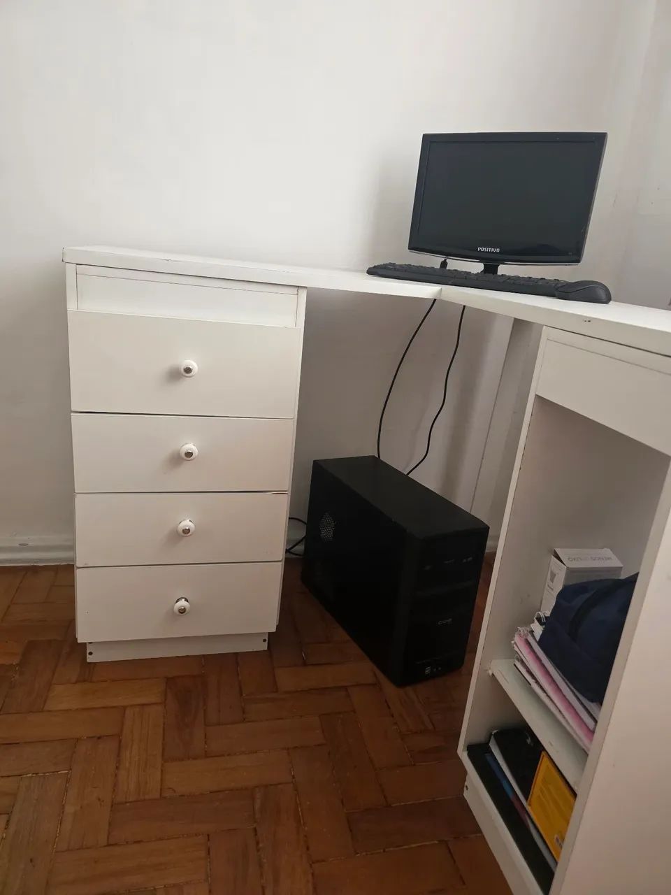 Escrivaninha em L, com gaveteiro - Foto 4