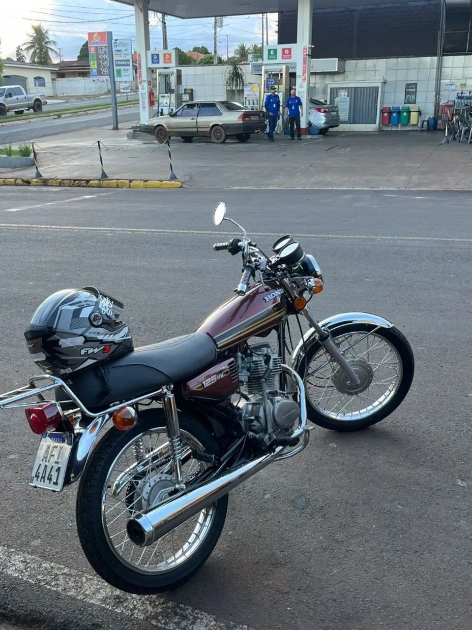 Honda ML 125 ano 1982 restauranda
