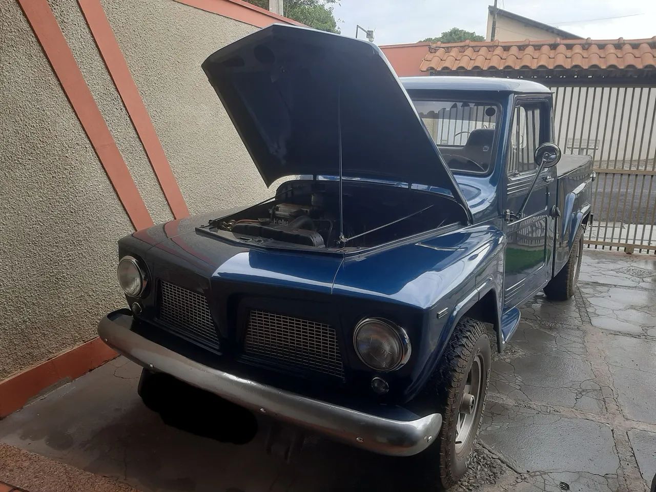 Ford F-75 4X4 2.3 1977