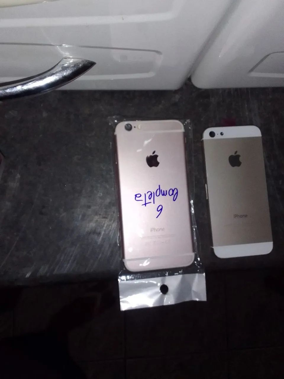 Vendo carcaça de celular iPhone 5 e 6!