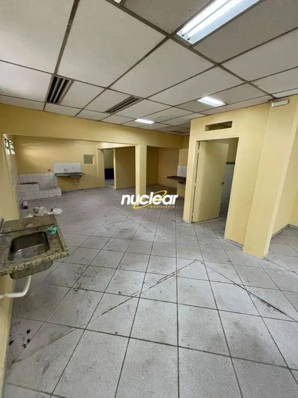 Prédio comercial com 10 salas e 7 banheiros - Foto 4