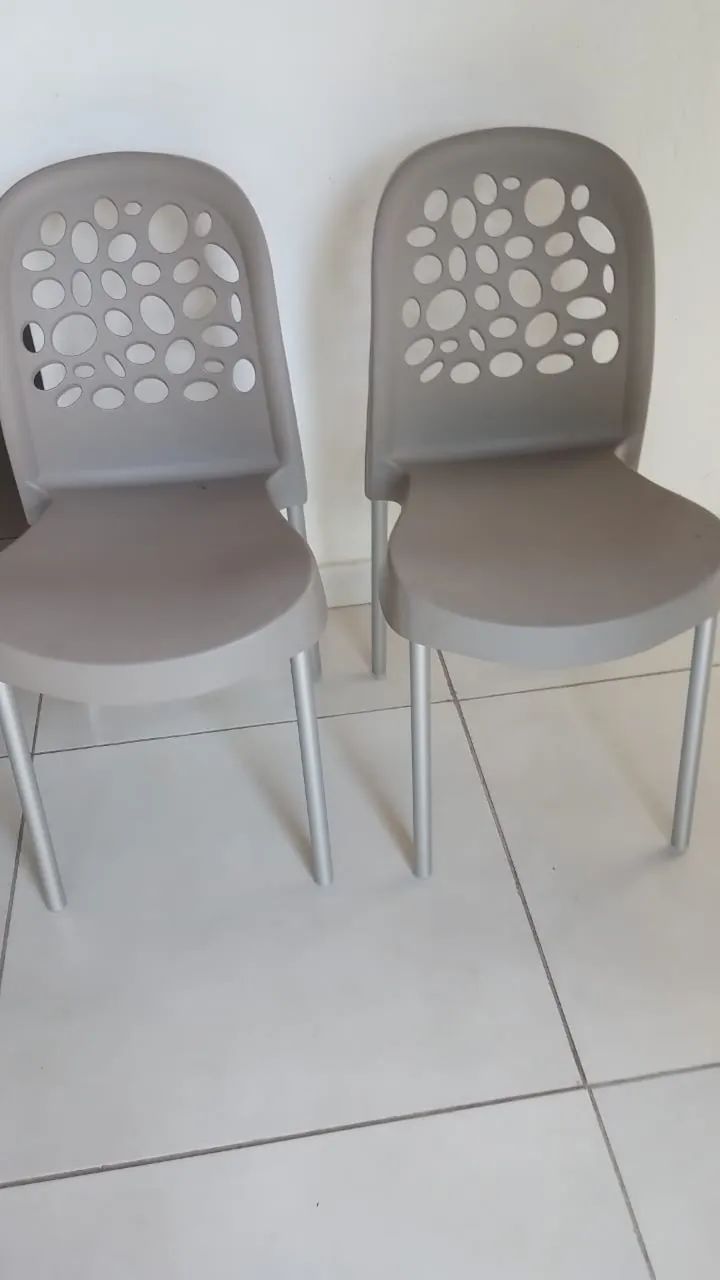 4 Cadeiras Mesa de Jantar