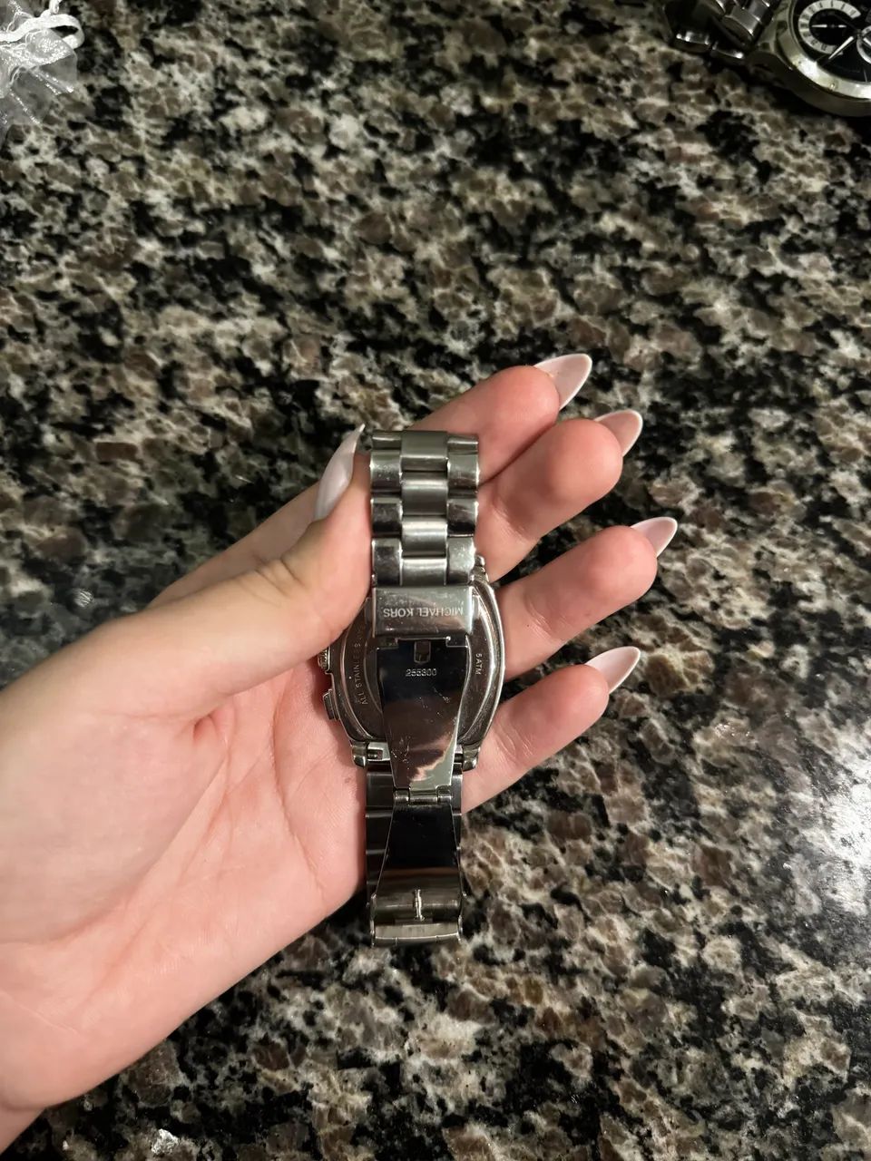 Relógio Michael Kors Runway Chronograph. - Foto 4