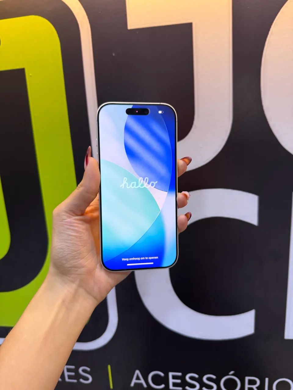 iPhone 17