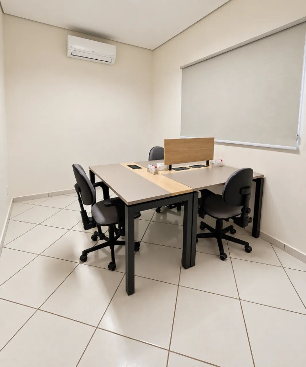 Sala Comercial Mobiliada em Coworking - Vila Nery, São Carlos