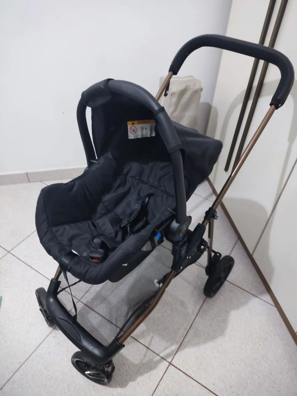Carrinho e Bebê Conforto+Base Galzerano (Zero sem marcas de uso) - Foto 2