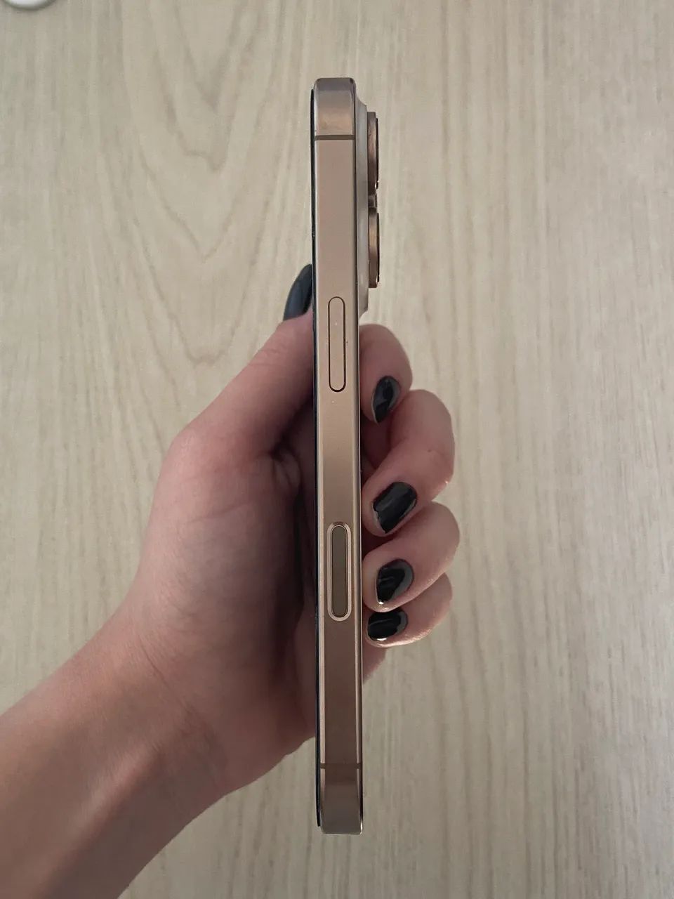IPhone 16 Pro - Foto 3