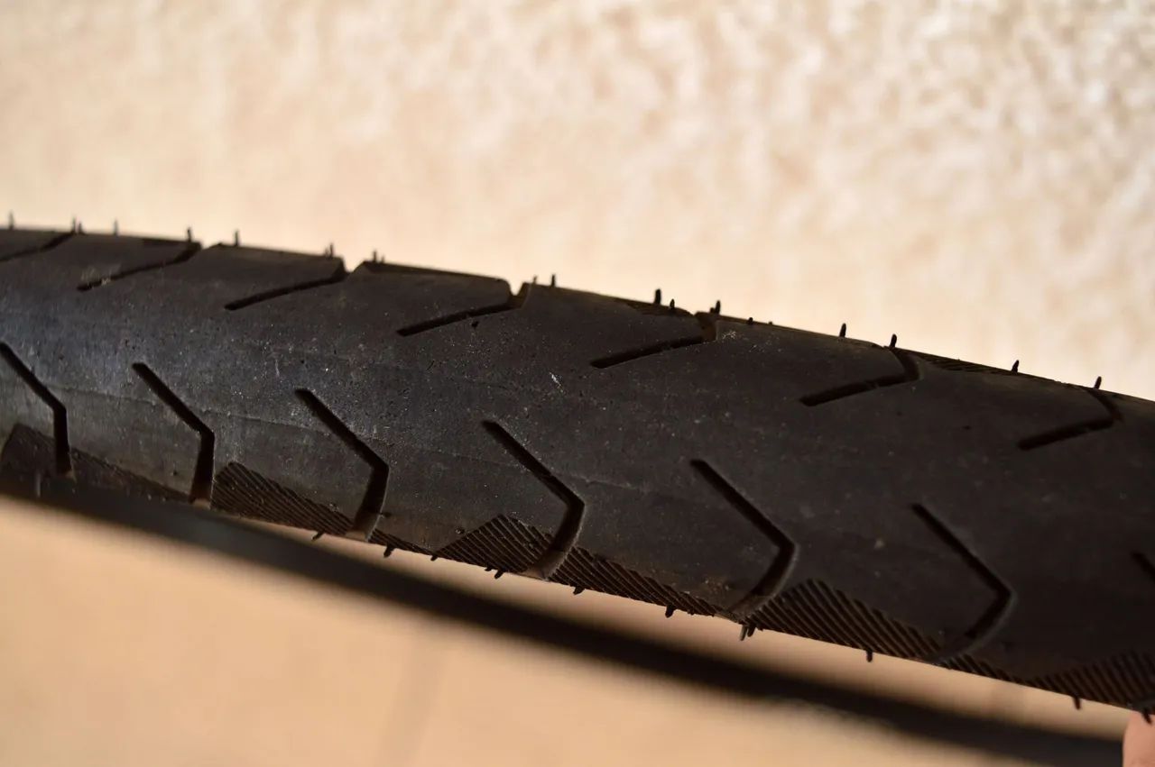 Pneu Pirelli aro26 - Foto 3