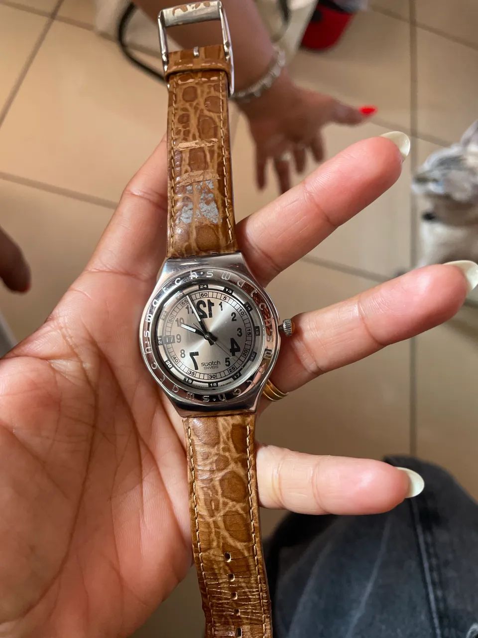 Relógio Swatch suíço original feminino + pulseira couro - Foto 2