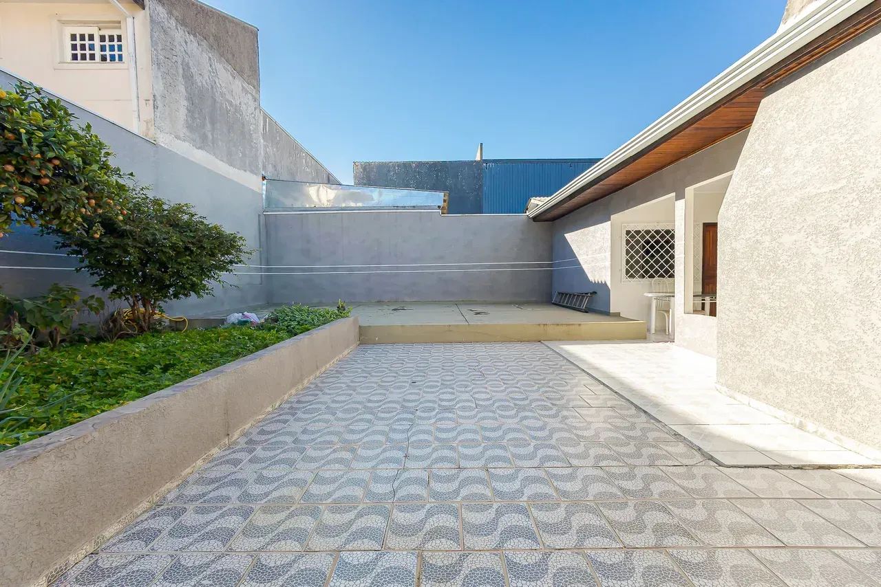 Casa Terrea 120m², 3 quartos. Capão Raso