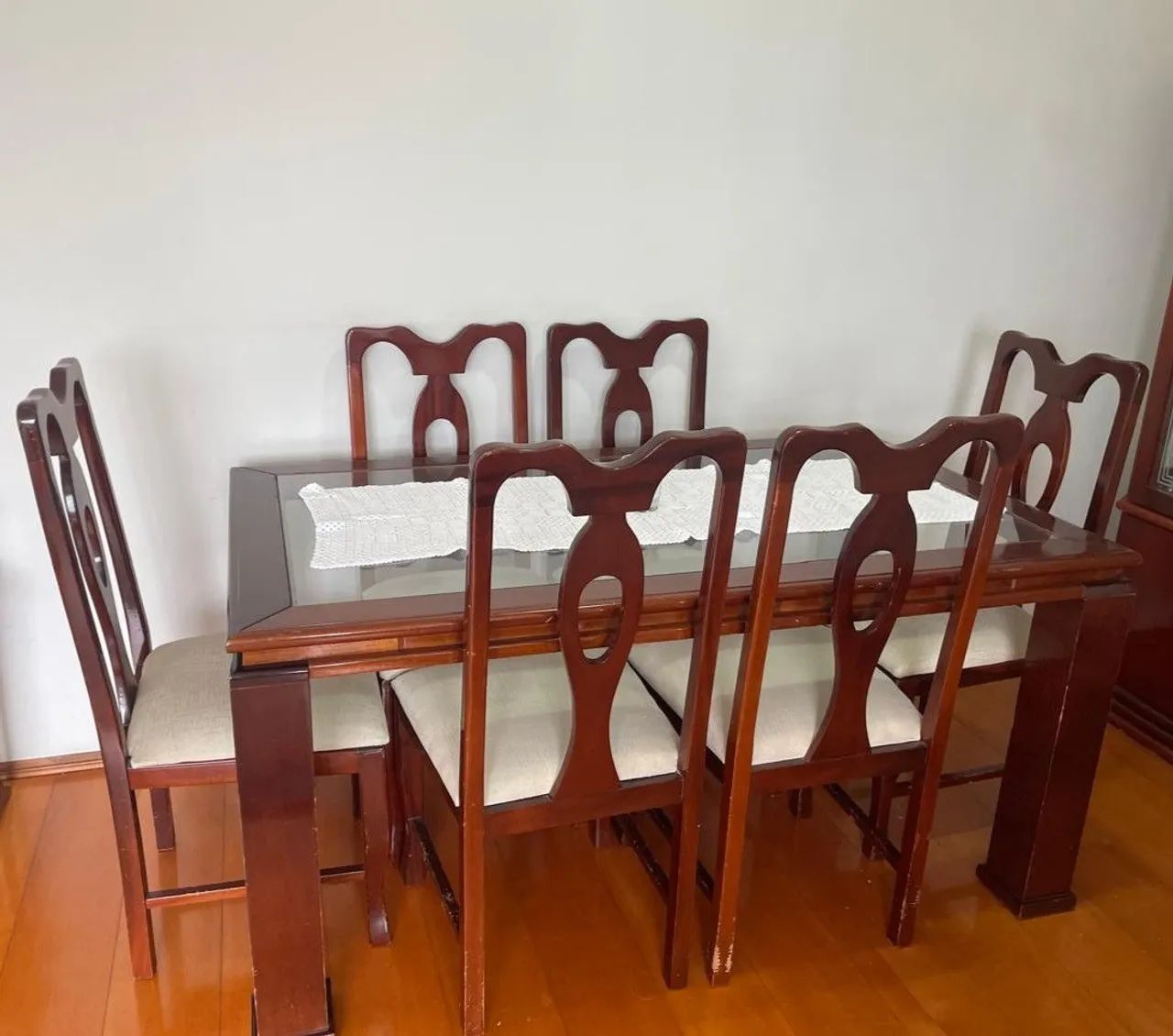 Mesa de Jantar com 6 Cadeiras em Madeira Mogno - Foto 2