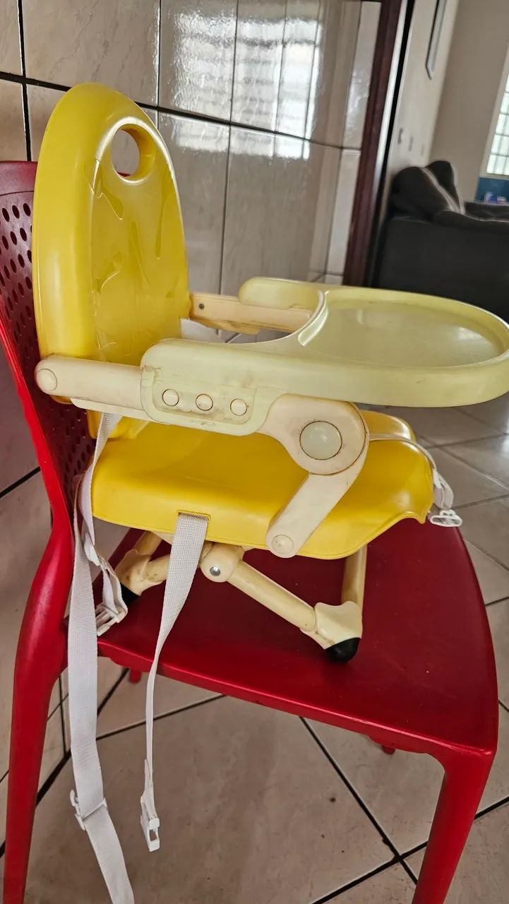 Cadeira de alimentação chicco pocket - Foto 3