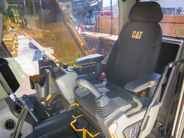 Escavadeira Caterpillar 320NG 6 cilindros 2021 impecável - Foto 6