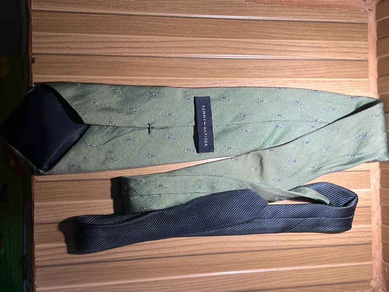 Gravata Tommy Hilfiger rara 100% seda  verde oliva  - Foto 3