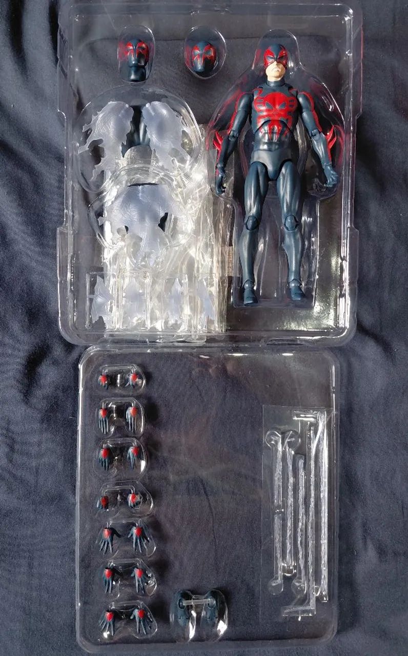Mafex - Spiderman 2099 - Foto 3