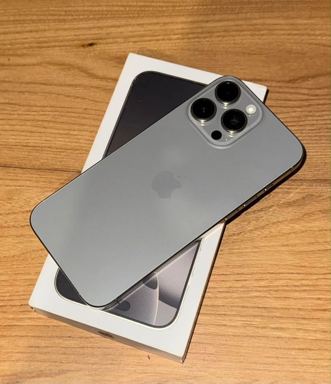 iPhone 16 Pro Max 256GB - Na garantia Apple 