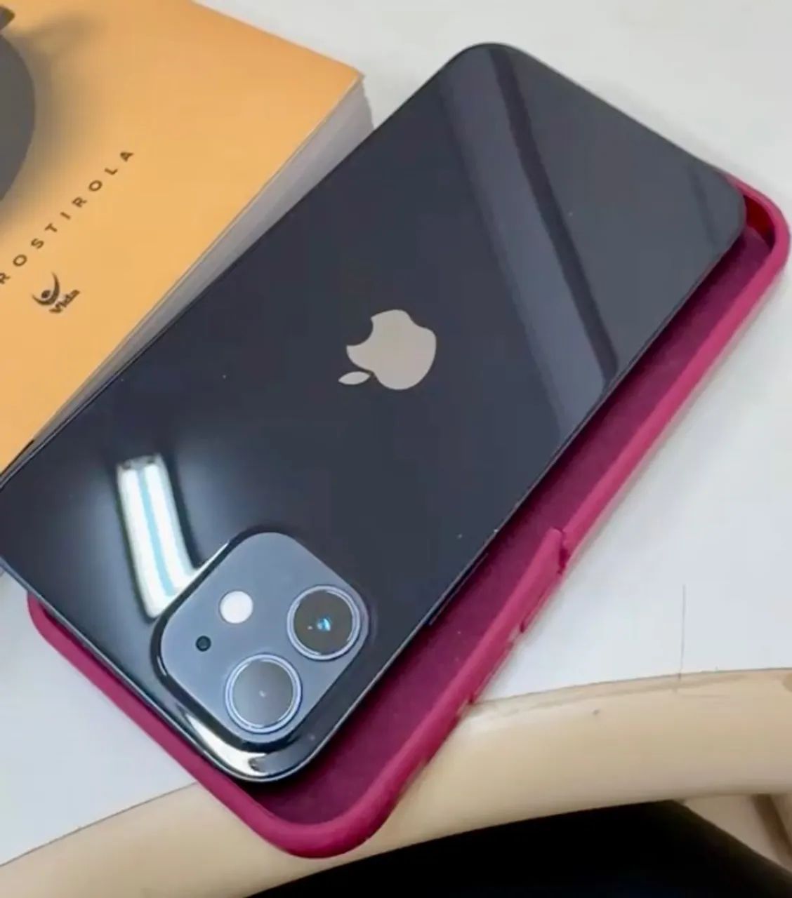 iPhone 12 preto muito conservado e de procedência  - Foto 2